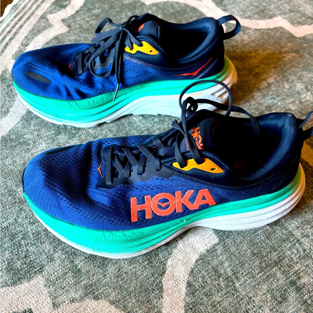 Hoka One One women’s Bondi 8 size 9D (wide) blue & green sneakers running shoes.